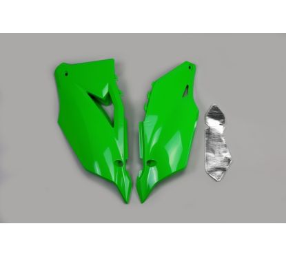 Plaques latérales UFO