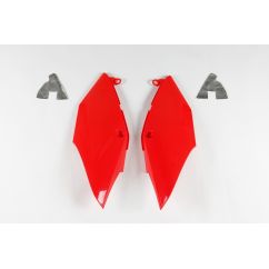 Plaques latérales UFO