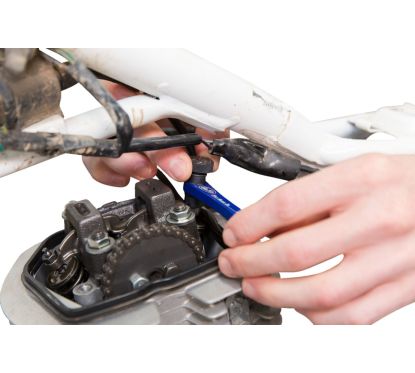 Outil de réglage de poussoir