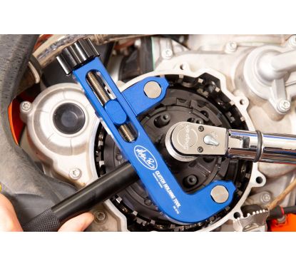 Outil de maintien d’embrayage renforcé