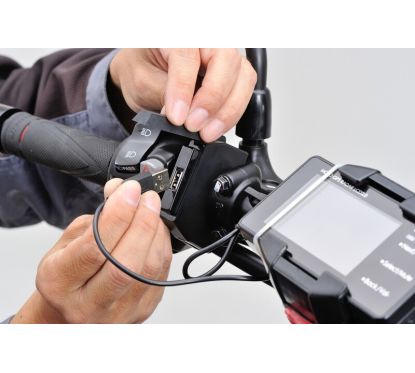 Alimentation USB type A DAYTONA Slim -  guidons Ø22,2/25,4