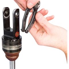 Clé à ergots renforcée