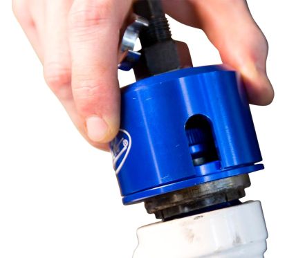 Extracteur de cuvette de colonne de direction