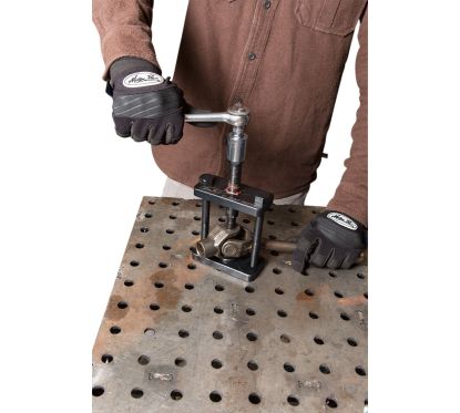 Outil de compression pour joint universel