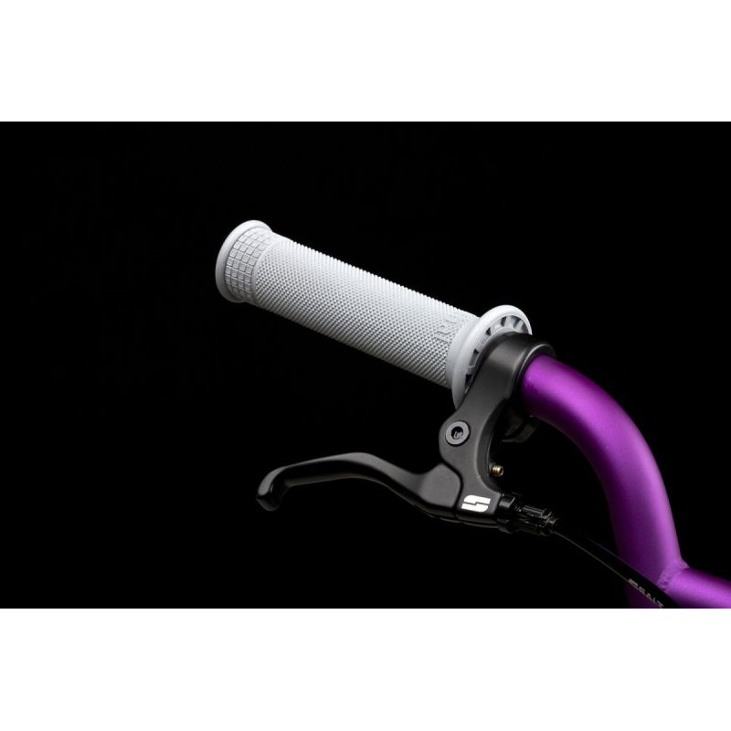 Poignées MX à motif losanges sur toute la surface