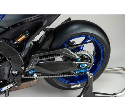 Garde-boue arrière LIGHTECH - carbone brillant